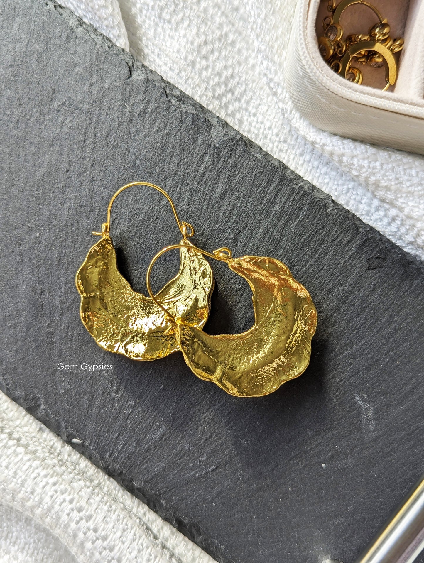 BEATEN CRESCENT EARRINGS